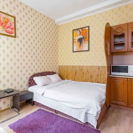 Квартира В Центрі На Вулиці Шевченка 12 Дуже Комфортна Недалеко Біля Вокзалу Lwów Zewnętrze zdjęcie